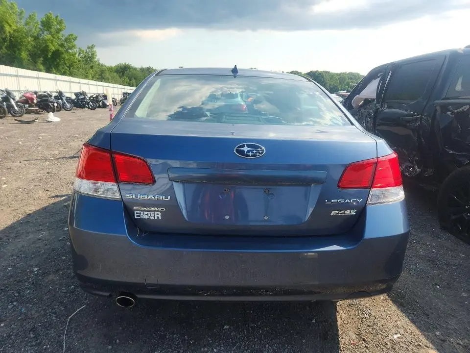 2013 SUBARU LEGACY 2.5I LIMITED  