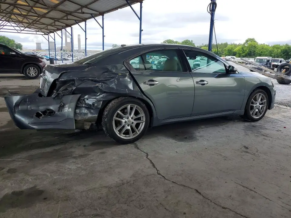 2010 NISSAN MAXIMA 3.5 S  