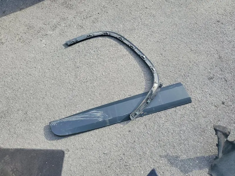 2021 CHEVROLET TRAVERSE LT  