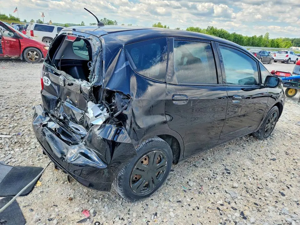 2010 HONDA FIT   