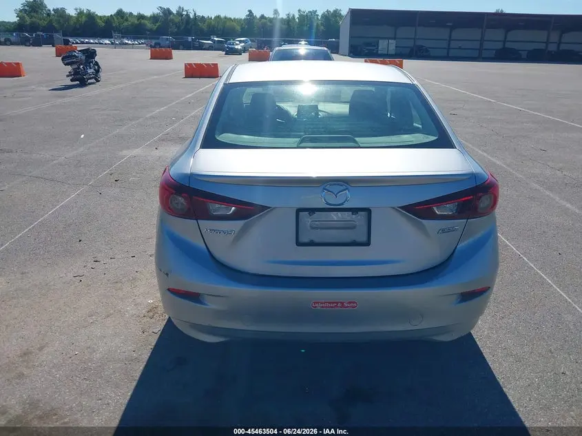 2018 MAZDA MAZDA3 TOURING
