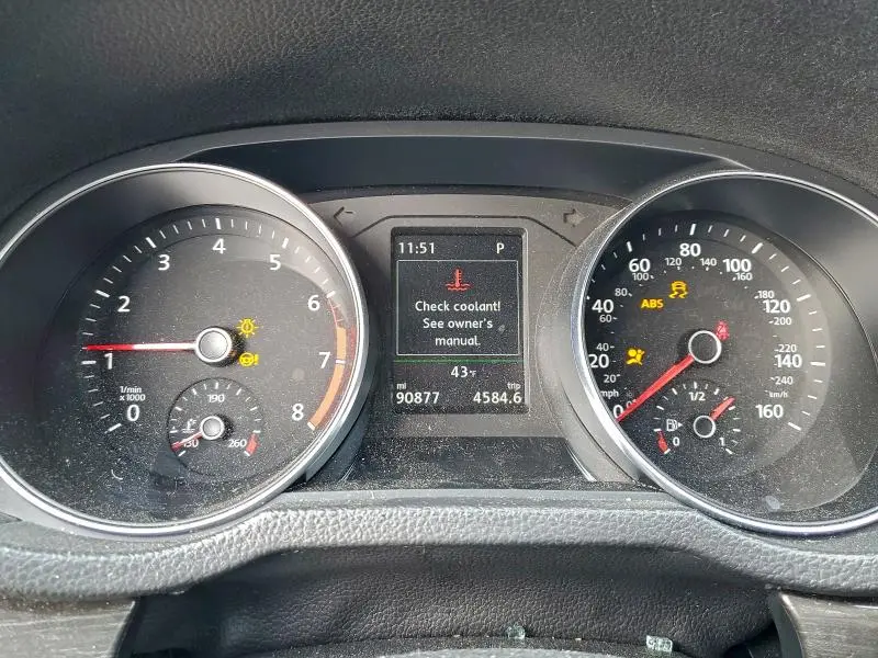 2018 VOLKSWAGEN PASSAT SE  