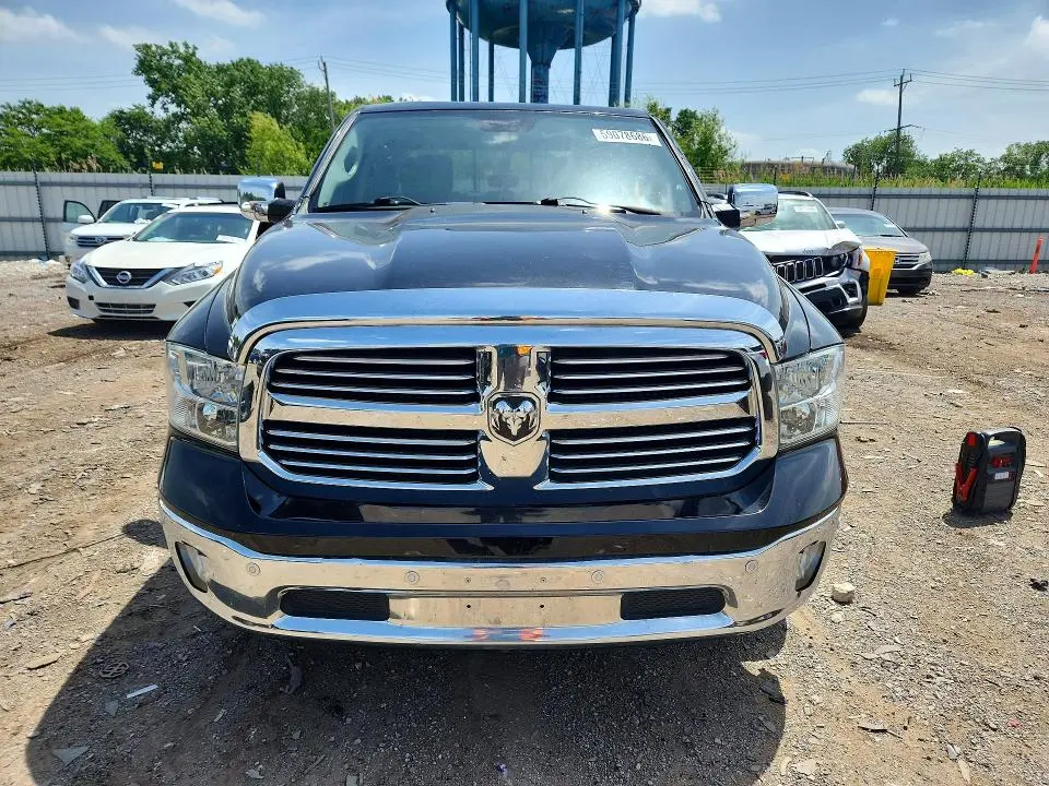 2013 RAM 1500 SLT  