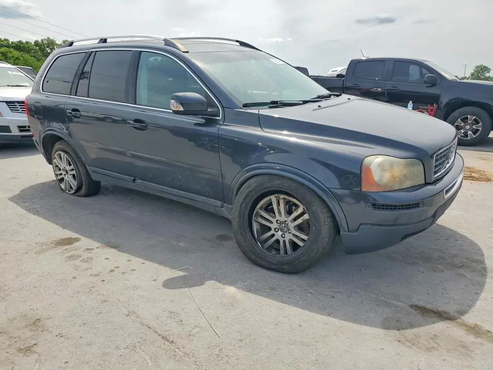 2011 VOLVO XC90 3.2  