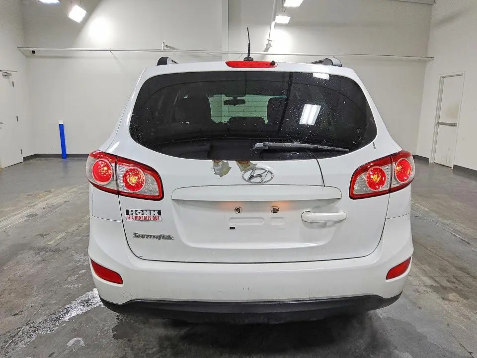 2012 HYUNDAI SANTA FE GLS  