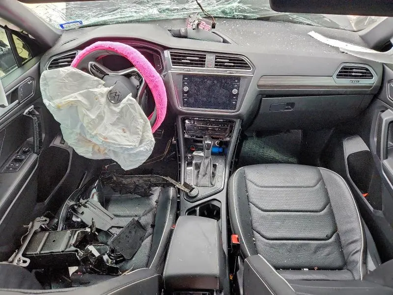 2022 VOLKSWAGEN TIGUAN SEL R-LINE  