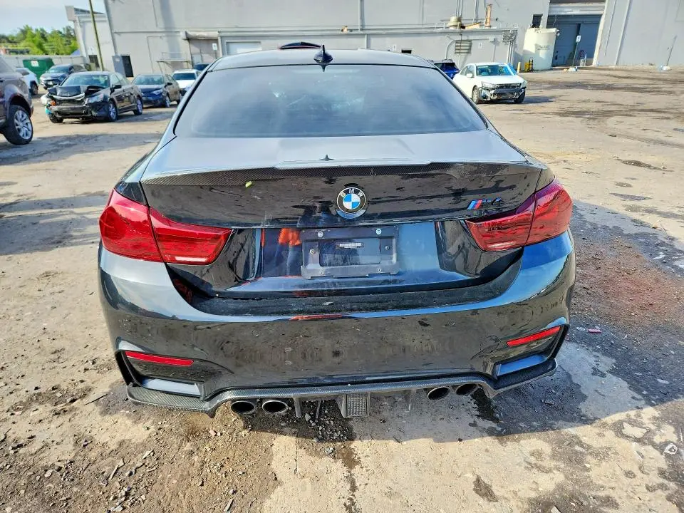 2016 BMW M4   