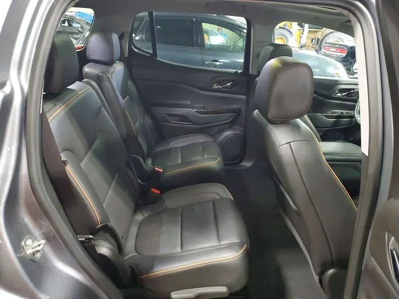 2022 GMC ACADIA AT4  