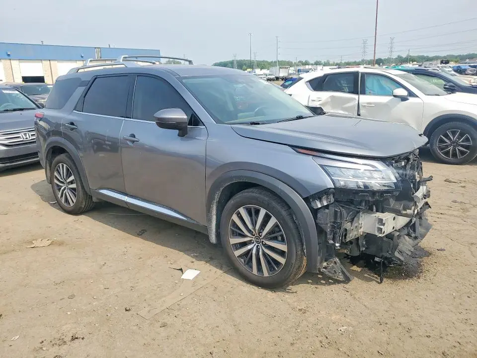 2022 NISSAN PATHFINDER PLATINUM  