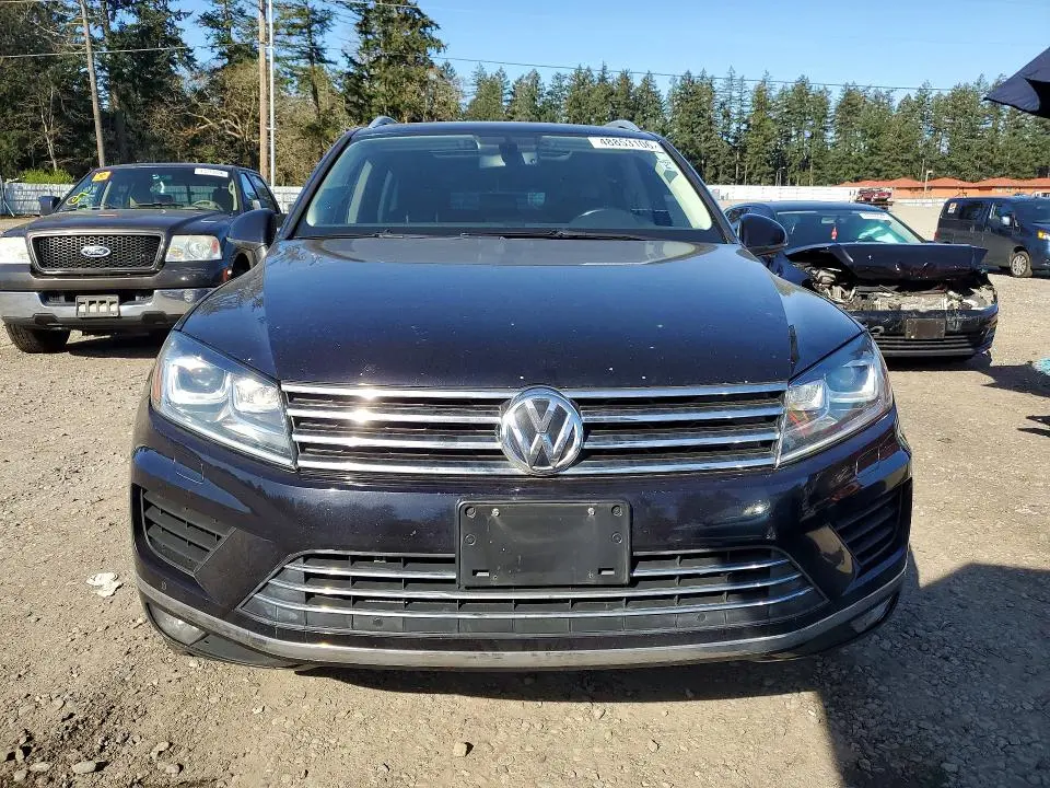 2015 VOLKSWAGEN TOUAREG V6 TDI  