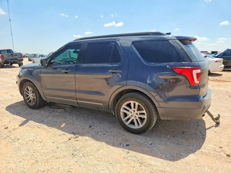 2017 FORD EXPLORER XLT  
