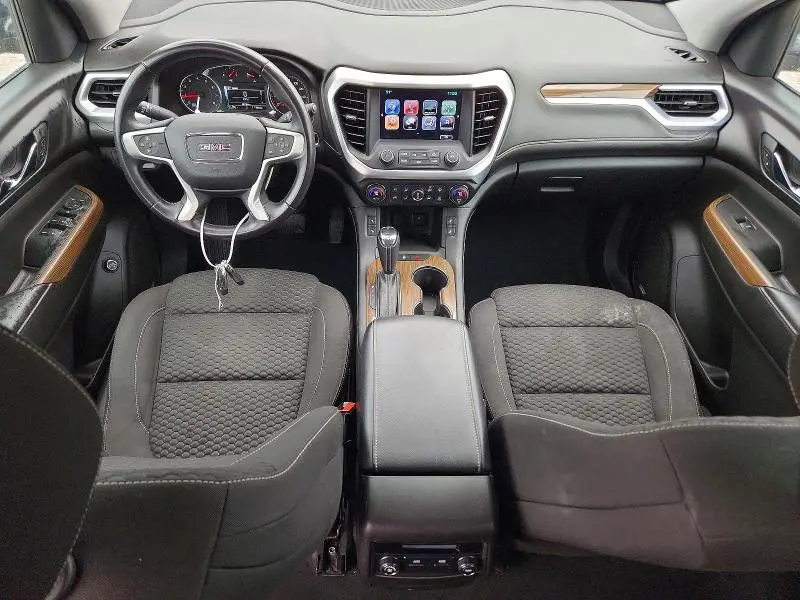 2017 GMC ACADIA SLE  