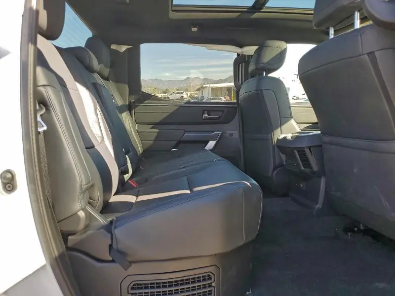 2025 TOYOTA TUNDRA CREWMAX PLATINUM  