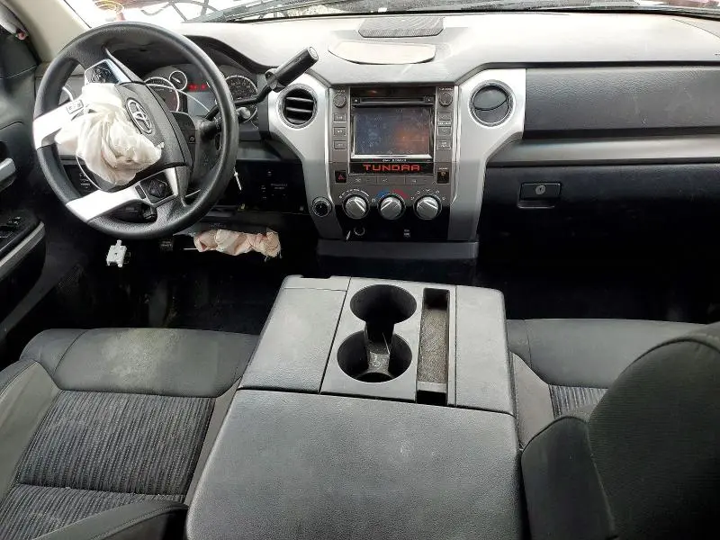 2017 TOYOTA TUNDRA SR5  