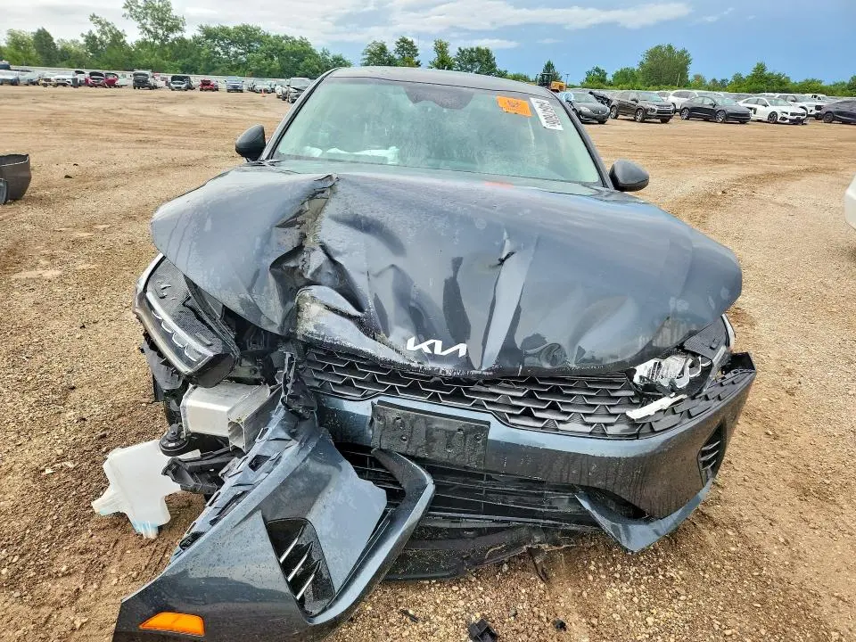 2023 KIA K5 LXS  