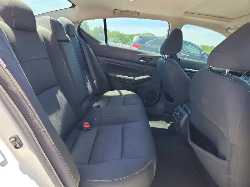 2019 NISSAN ALTIMA SV  