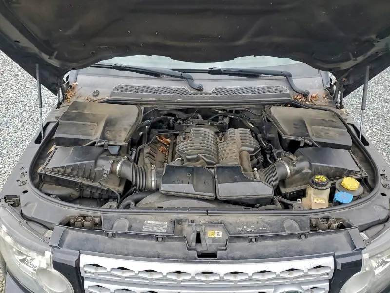 2013 LAND ROVER LR4 HSE LUXURY  