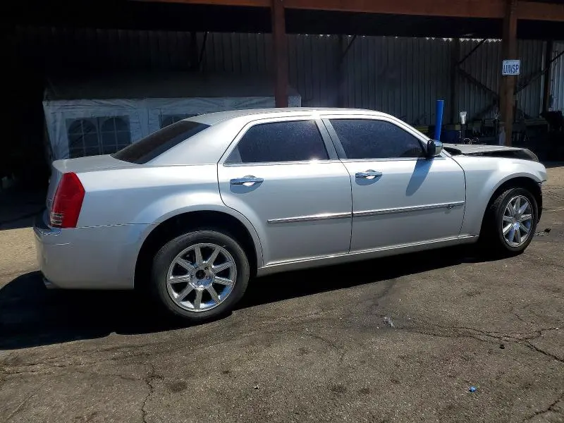 2010 CHRYSLER 300C   