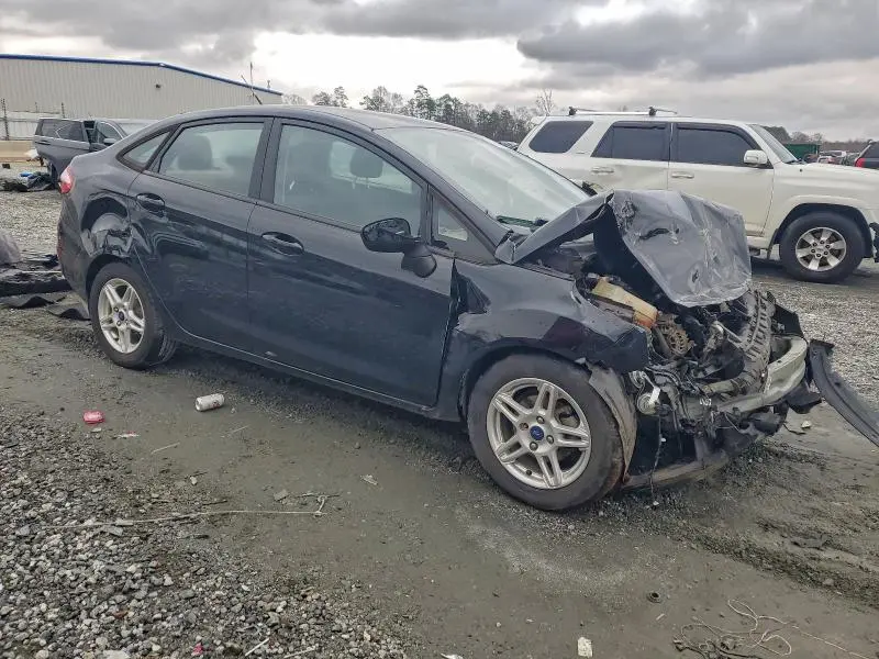 2017 FORD FIESTA SE  