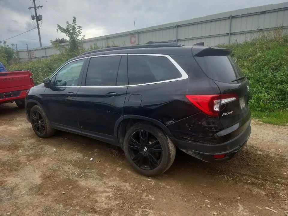 2022 HONDA PILOT SE  