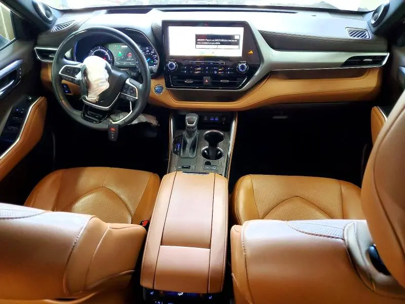 2022 TOYOTA HIGHLANDER HYBRID PLATINUM  