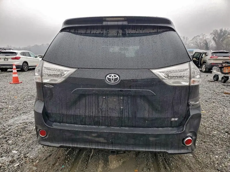 2014 TOYOTA SIENNA SPORT  