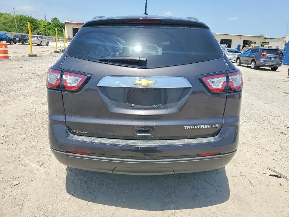 2014 CHEVROLET TRAVERSE LS  