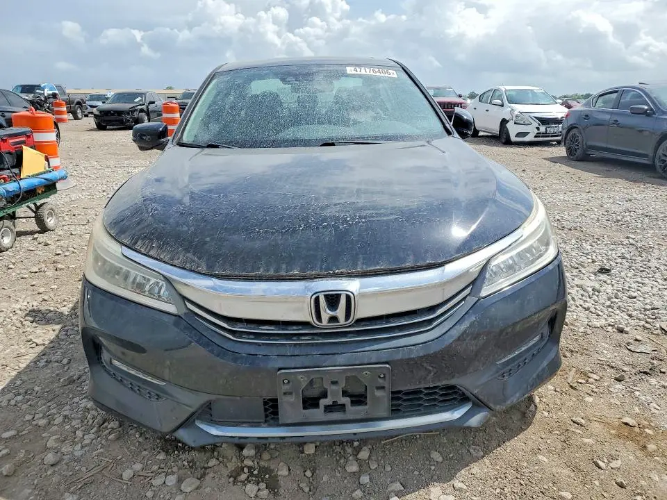 2017 HONDA ACCORD TOURING  