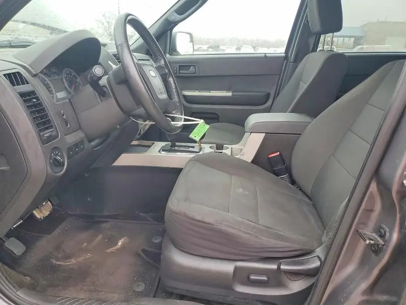 2011 FORD ESCAPE XLT  