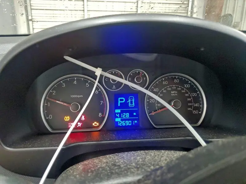 2010 HYUNDAI ELANTRA TOURING GLS  