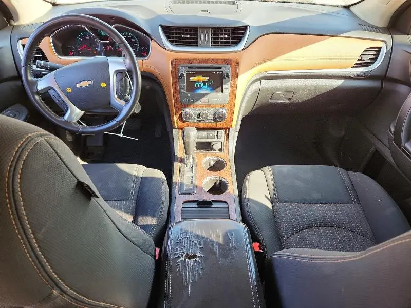 2013 CHEVROLET TRAVERSE LT  