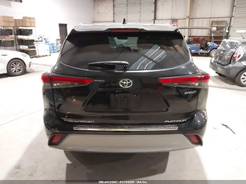 2021 TOYOTA HIGHLANDER HYBRID PLATINUM