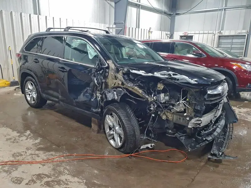 2016 TOYOTA HIGHLANDER LIMITED  