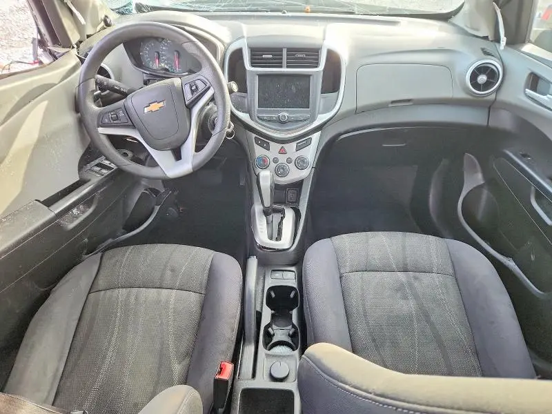 2019 CHEVROLET SONIC LT  