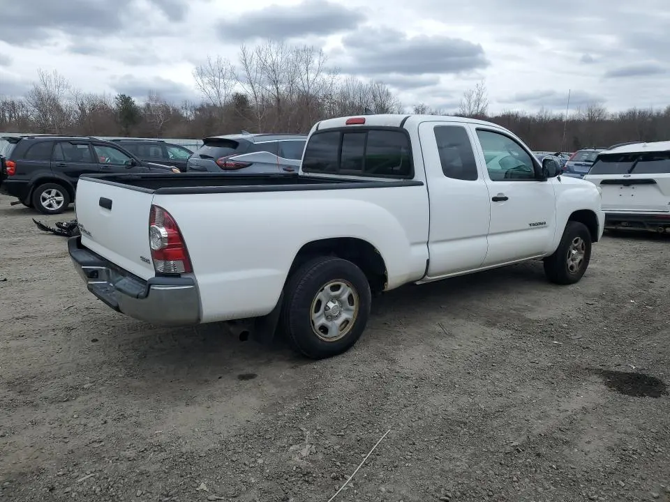 2014 TOYOTA TACOMA BASE  