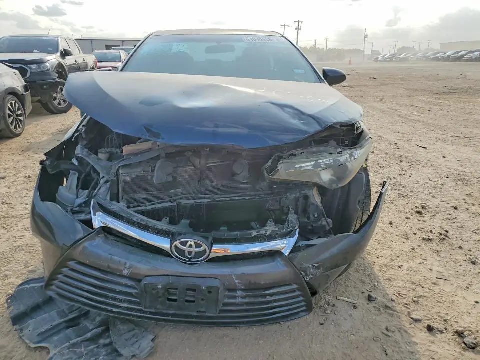 2017 TOYOTA CAMRY LE  