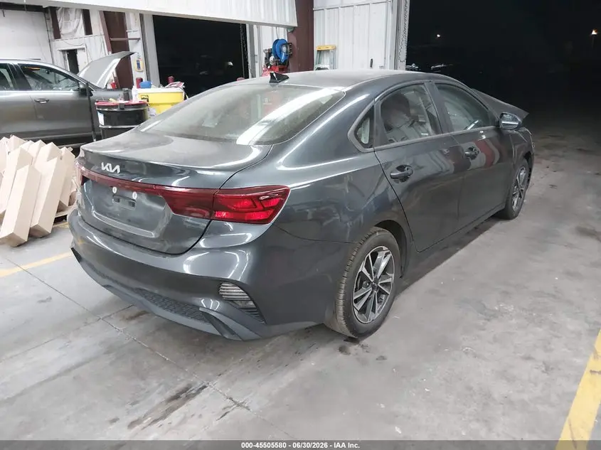 2023 KIA FORTE LXS