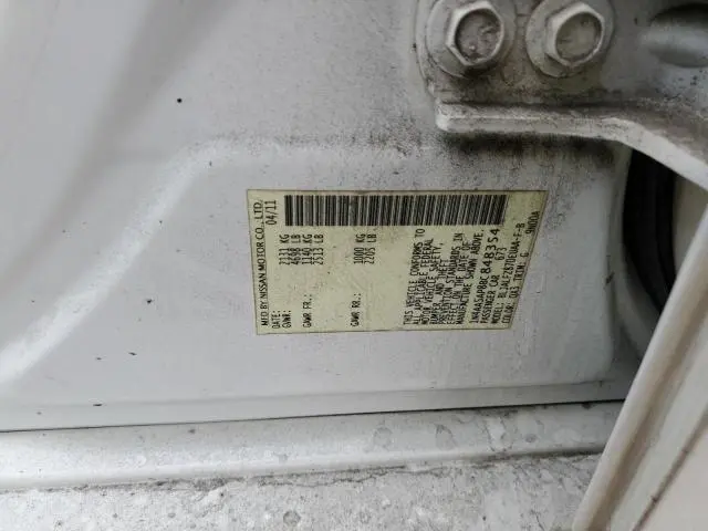 2011 NISSAN MAXIMA S  