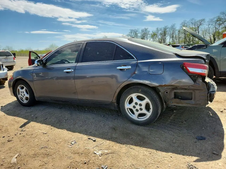 2010 TOYOTA CAMRY LE  