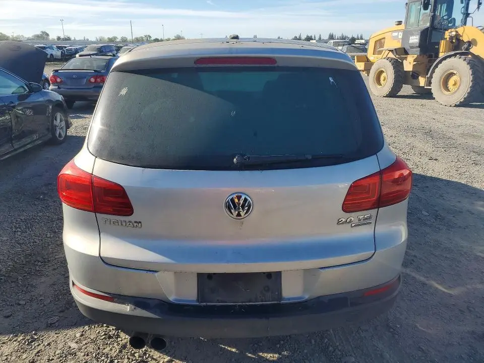2012 VOLKSWAGEN TIGUAN S  