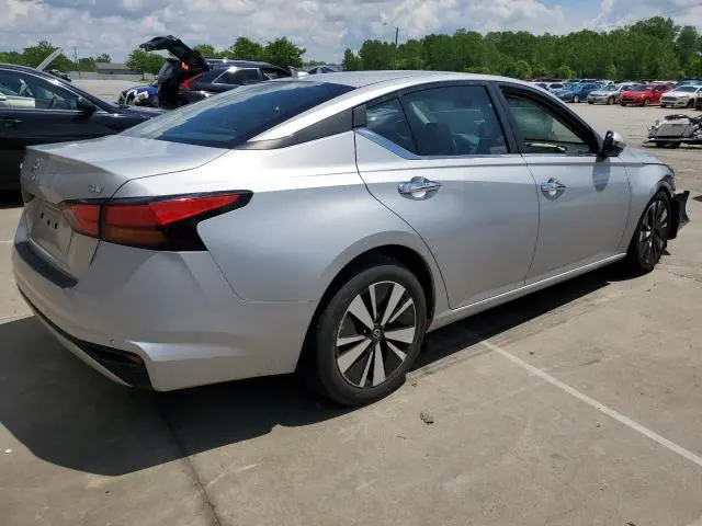 2022 NISSAN ALTIMA SV  