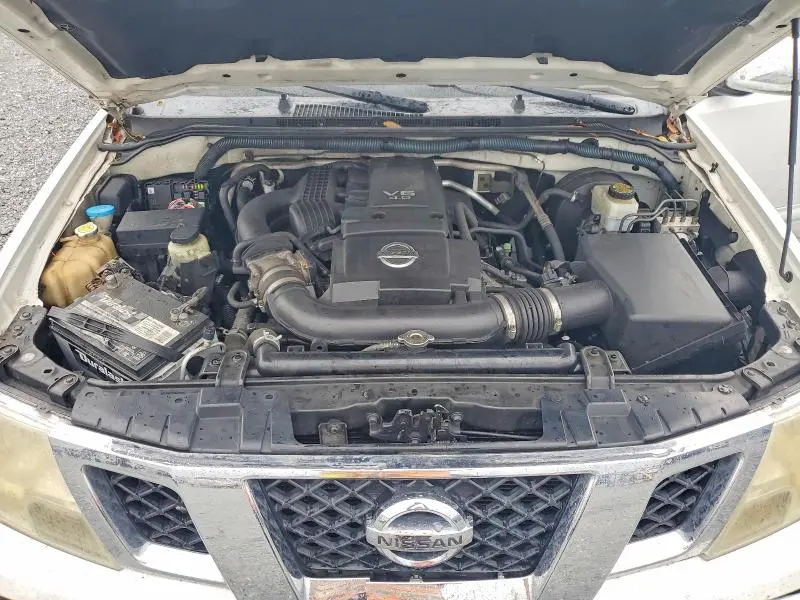 2010 NISSAN FRONTIER SE V6  