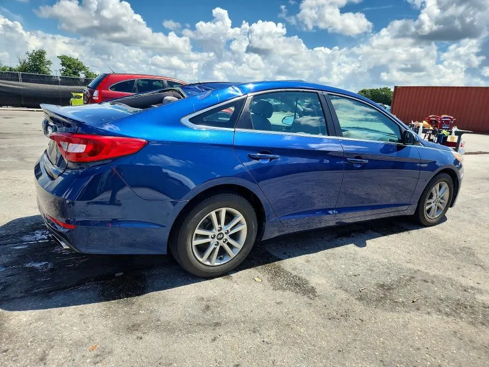 2017 HYUNDAI SONATA SE  
