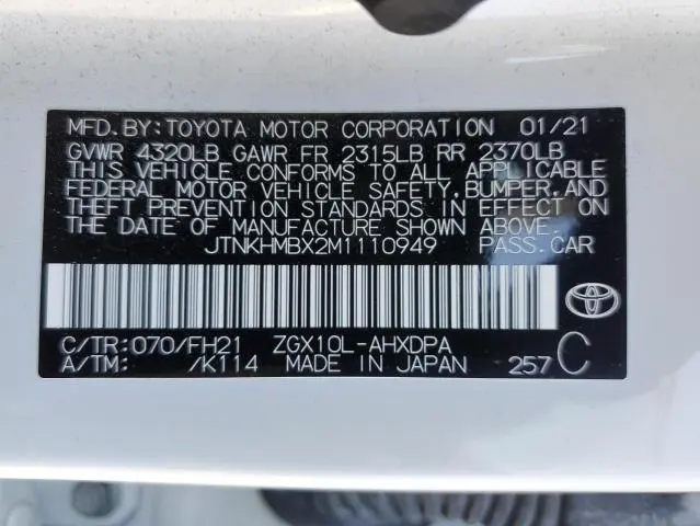 2021 TOYOTA C-HR XLE  