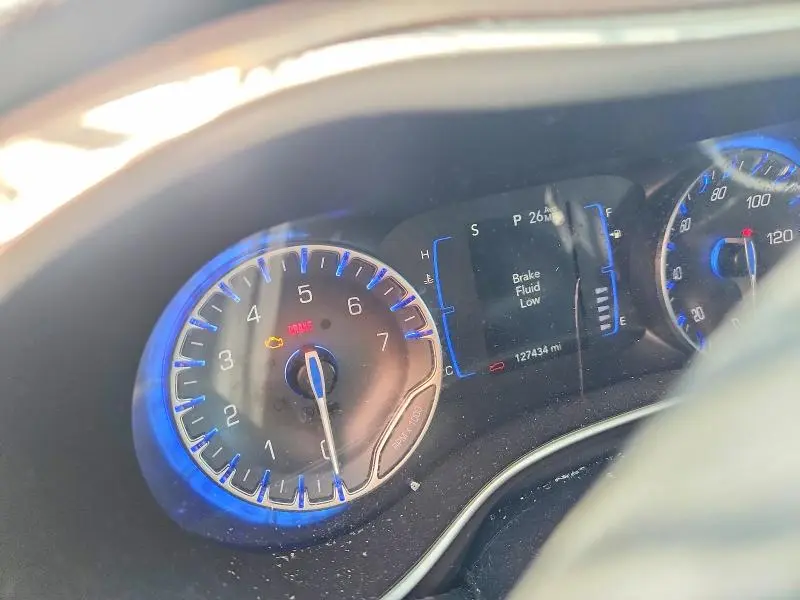 2022 CHRYSLER VOYAGER LX  
