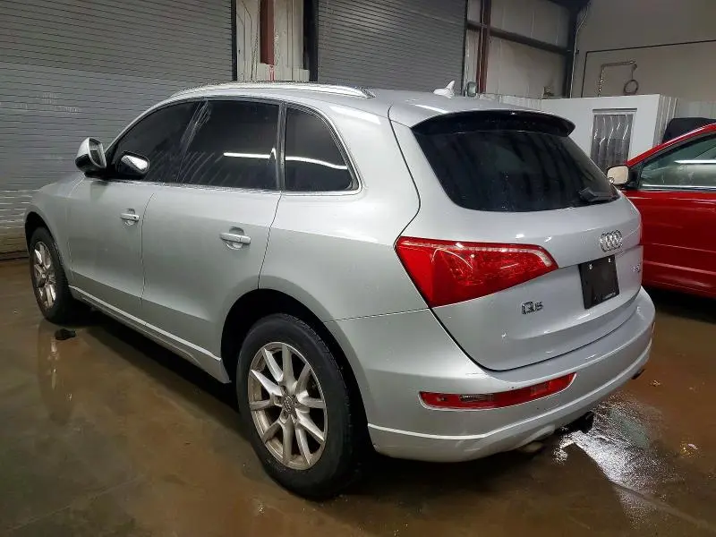 2011 AUDI Q5 PREMIUM  