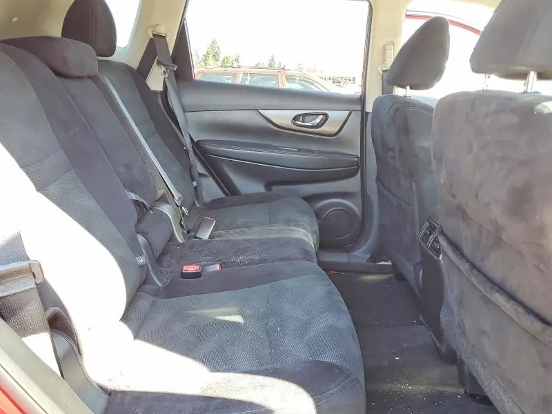 2015 NISSAN ROGUE SV  