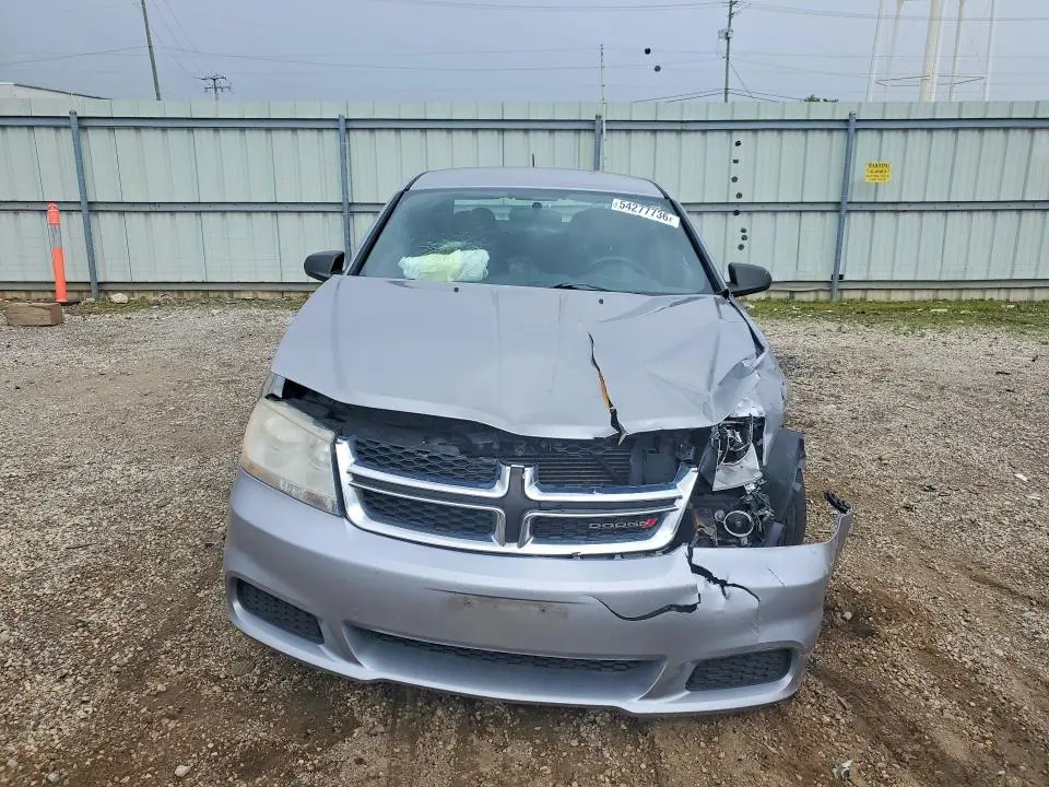 2013 DODGE AVENGER SE  