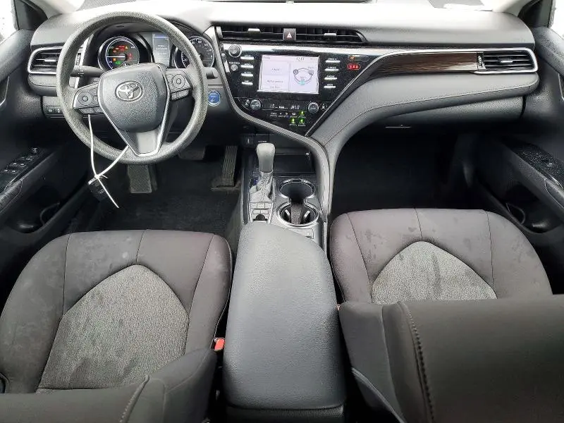 2019 TOYOTA CAMRY LE  