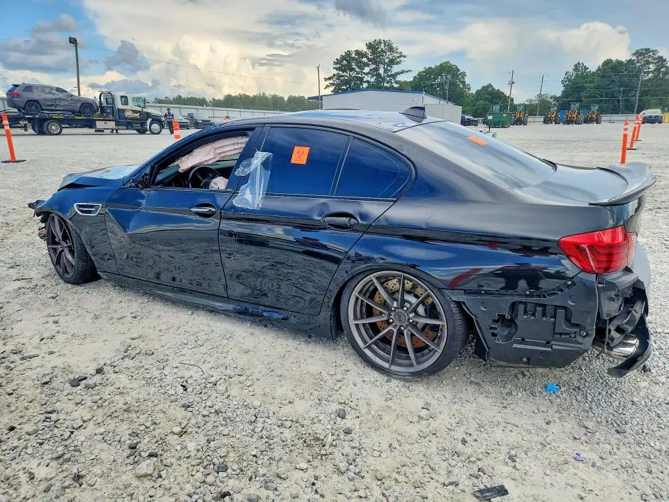 2016 BMW M5   